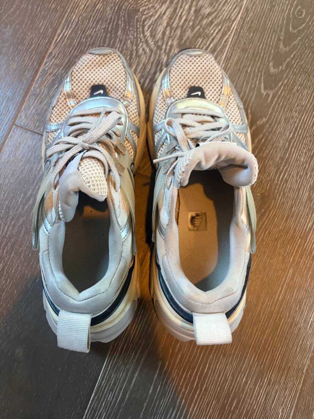 Nike V2K Run Women's Sneaker - Picture 8 of 10